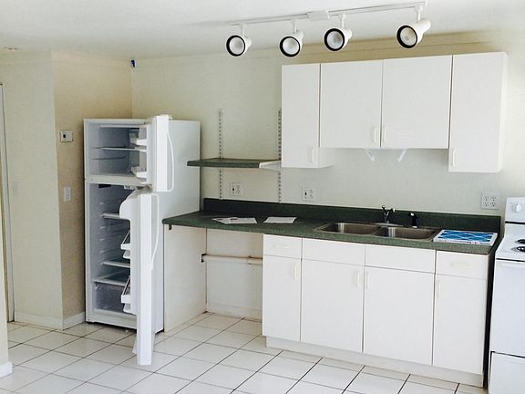 5th image of 312 Taft Ave #312