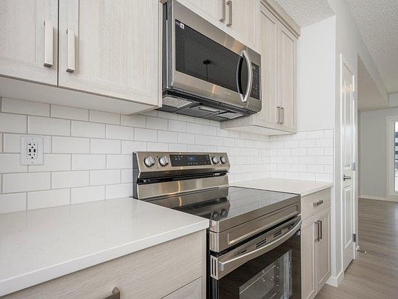 5th image of 550 Belmont St SW #2201