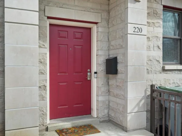 220 East Reservoir AVENUE, Milwaukee, WI 53212