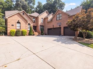 459 Greenbay Rd, Mooresville, NC 28117
