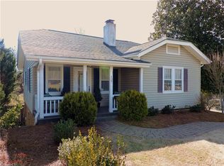 127 Country Club Rd, Mount Airy, NC 27030