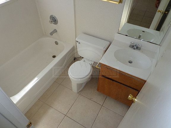 4th image of 1102 French St APT C3