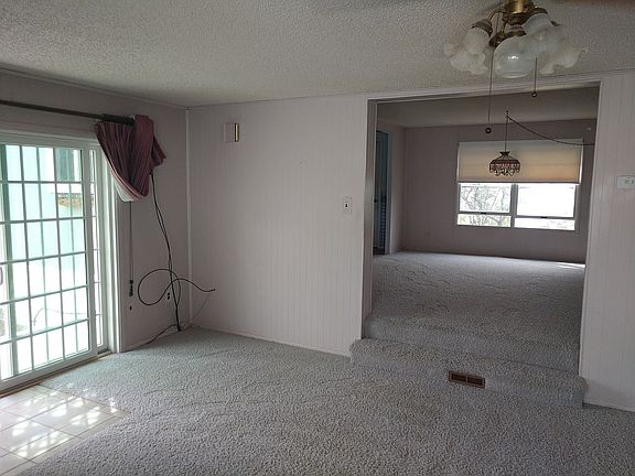 3rd image of 2027 Sage Ln