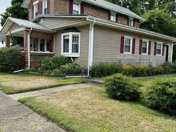 419 W Washington St, Nelsonville, OH 45764