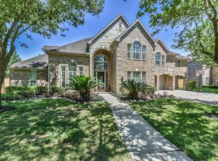 5227 Pilgrim Oaks Ln, League City, TX 77573