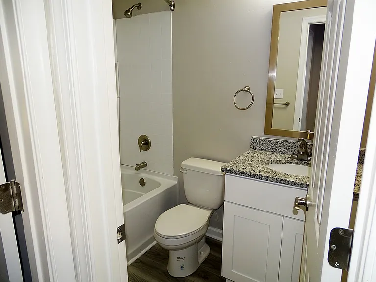 Kingsbridge North — Photo 20