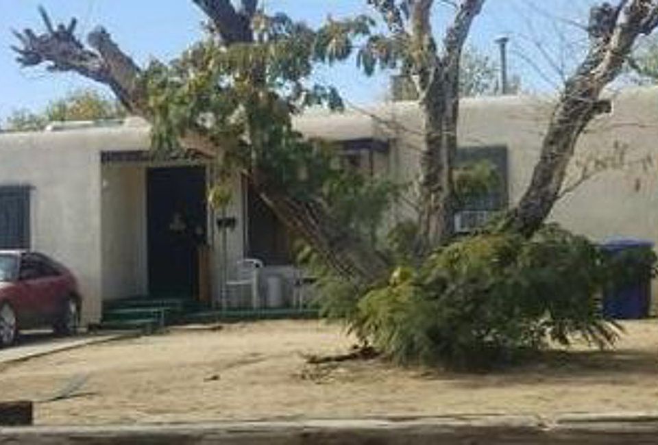 2nd image of 921 Palomas Dr SE