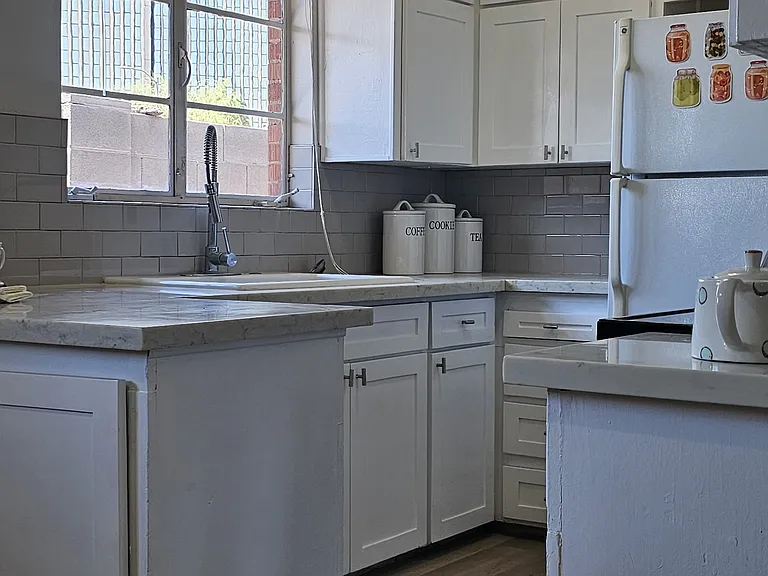 27 E Woodward Dr #3 — Photo 9
