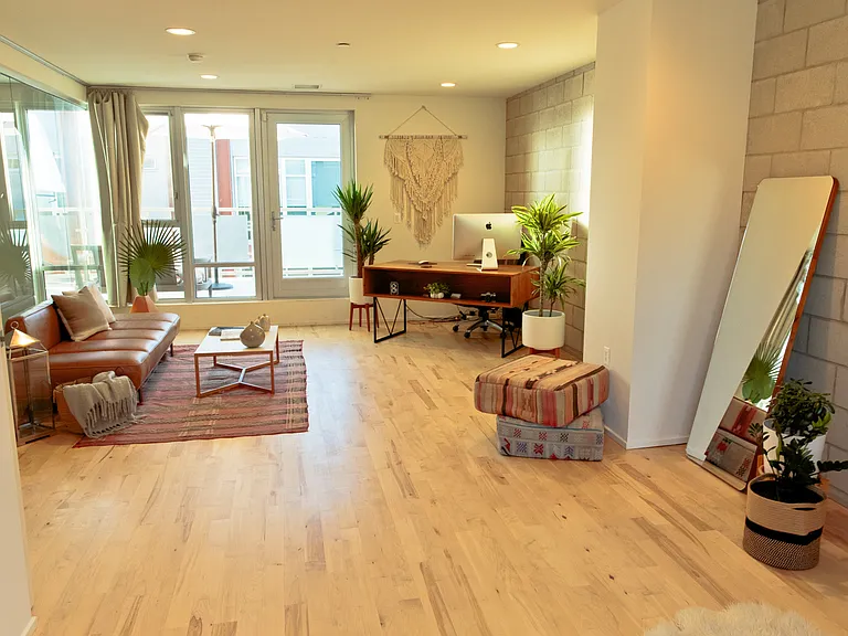 3450 Cahuenga Blvd W #403 — Photo 7