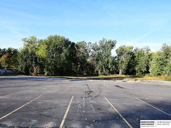 2nd image of 7110 Railroad Ave