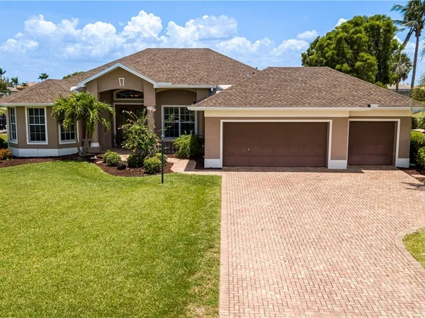 11908 Princess Grace Ct, Cape Coral, FL 33991