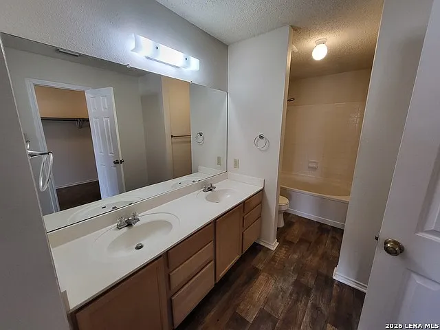 10614 Stonecreek Pl — Photo 11