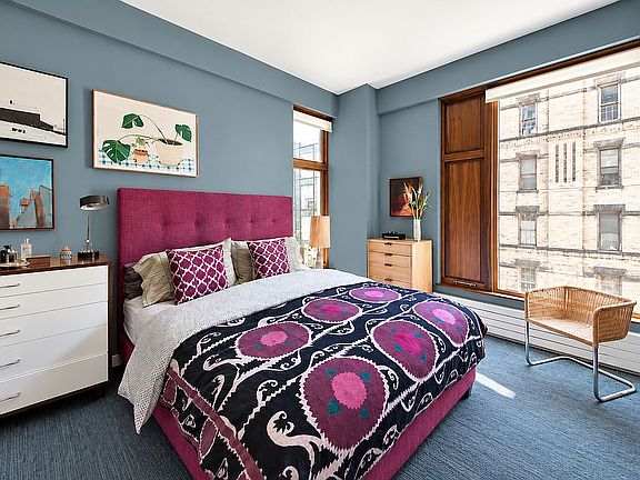 4th image of 304 Spring St APT 3W