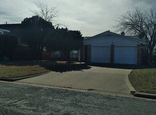 5906 NW Briarwood Ave, Lawton, OK 73505