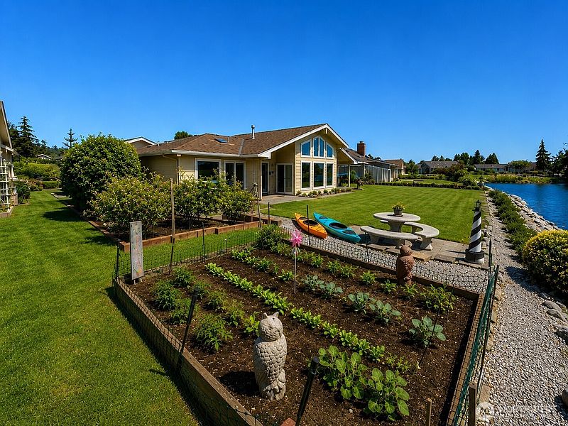 2nd image of 8227 Sehome Road