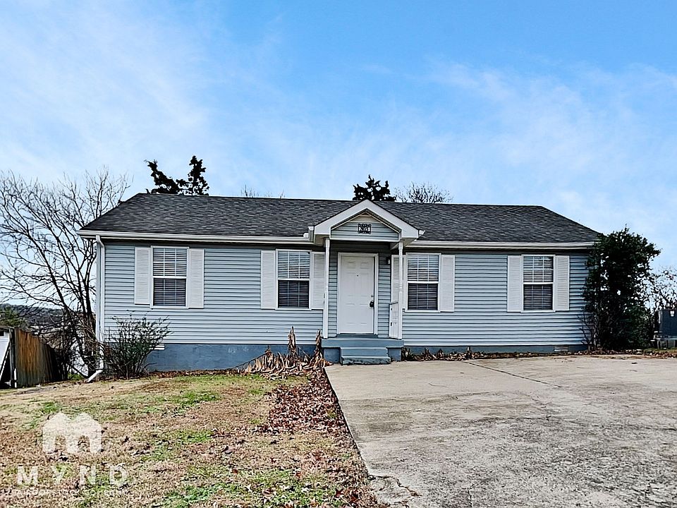 1st image of 305 Burlwood Ct