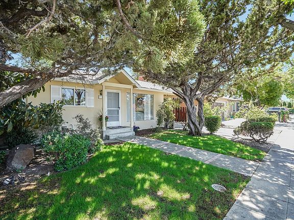 5th image of 1128 Lily Ave