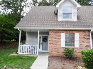 2001 Silverbrook Dr, Knoxville, TN 37923