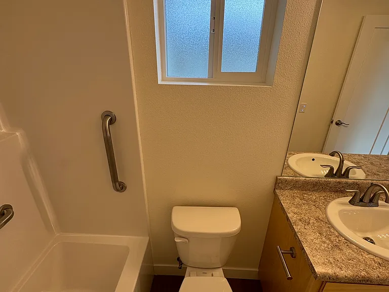 1654 NW Highland Ave — Photo 22