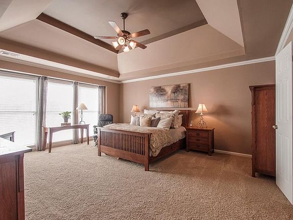 5th image of 14008 Parkhill Ln