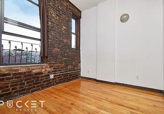5th image of 647 E 11th St APT 27