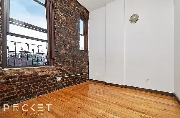 Rented by PocketBroker Inc | media 8