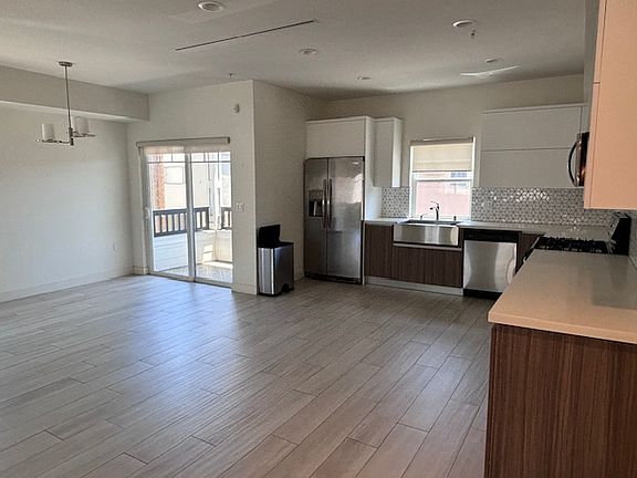 5th image of 4818 Satsuma Ave #5