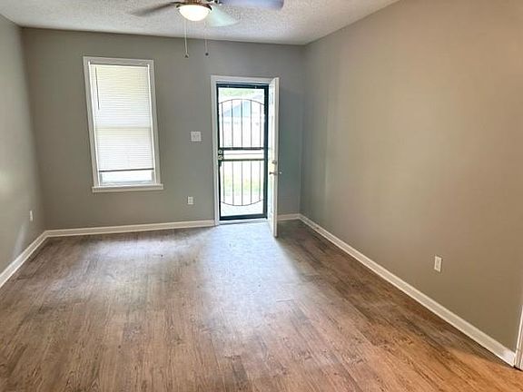 4th image of 3077 Douglass Ave