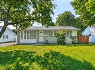 104 Oriole Ave, Ottawa, ON K2L1E7