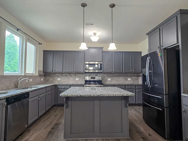 489 Green Arbor Ln — Photo 6