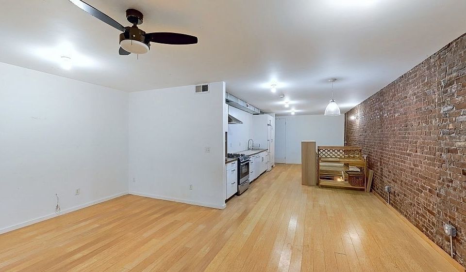 2nd image of 316 Maple St #A