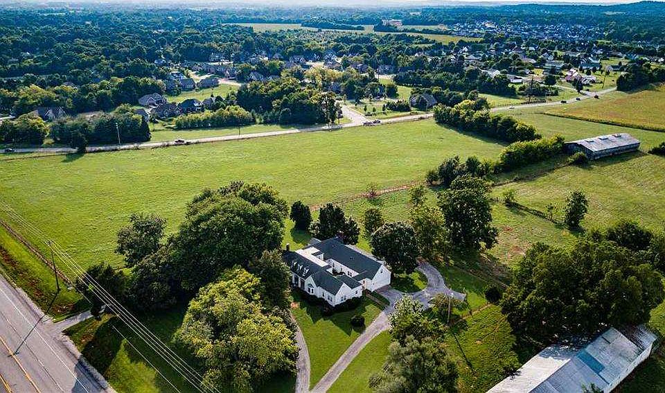 2nd image of 6567 Nashville Rd