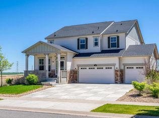 180 N Newbern Way, Aurora, CO 80018