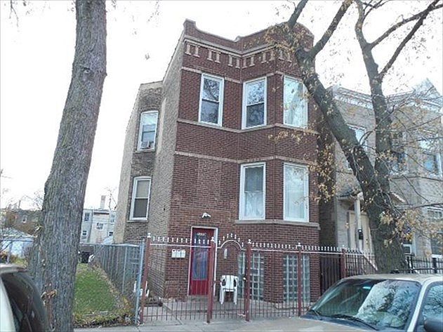 2nd image of 1129 N Hamlin Ave