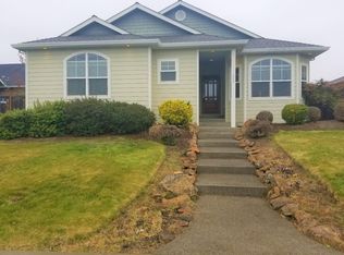 605 Barton Rd, Eagle Pt, OR 97524