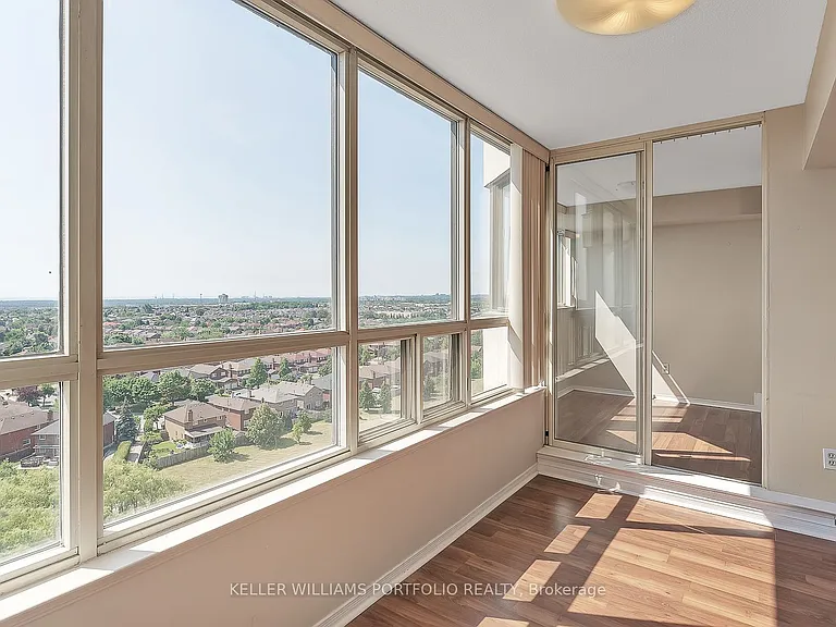 400 Webb Dr #1402 — Photo 8