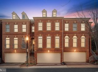 5016 Waple Ln, Alexandria, VA 22304