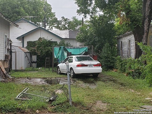 1st image of 424 N Chupaderas St