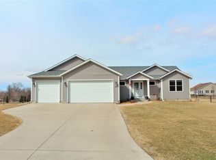 7630 239th St N, Port Byron, IL 61275