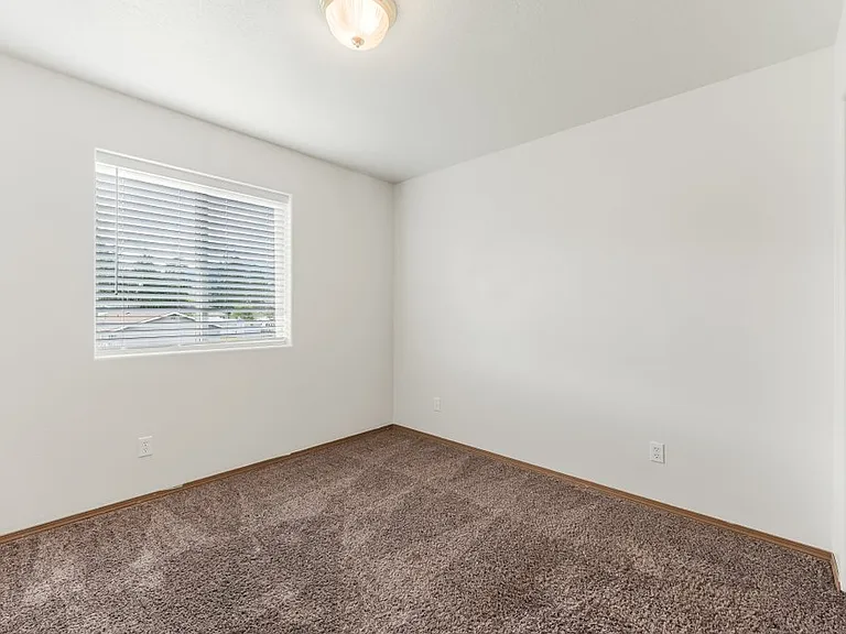 1812 E Coeur D Alene Ave #B — Photo 15