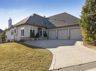 136 Stonebridge Rd, Mendota Heights, MN 55118