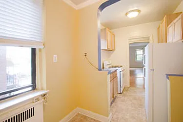 Rented by Elenora Dantchev, LREB