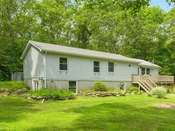 124 Sand Plains Trl, South Kingstown, RI 02879