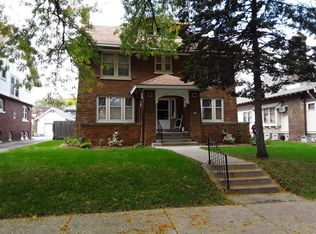 2417 N Grant Blvd, Milwaukee, WI 53210