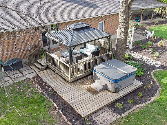 3rd image of 150 Penry Rd