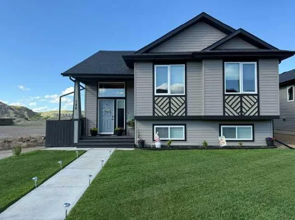 148 S 10th Ave SE, Drumheller, AB T0J 0Y6