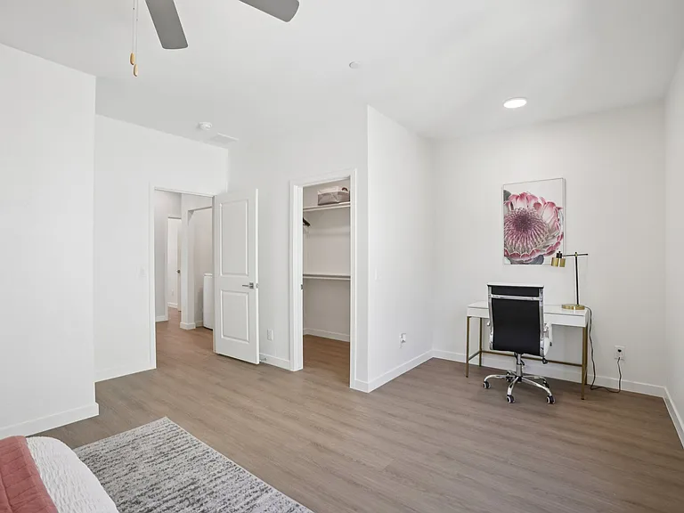 Canyon Townhomes — Photo 9