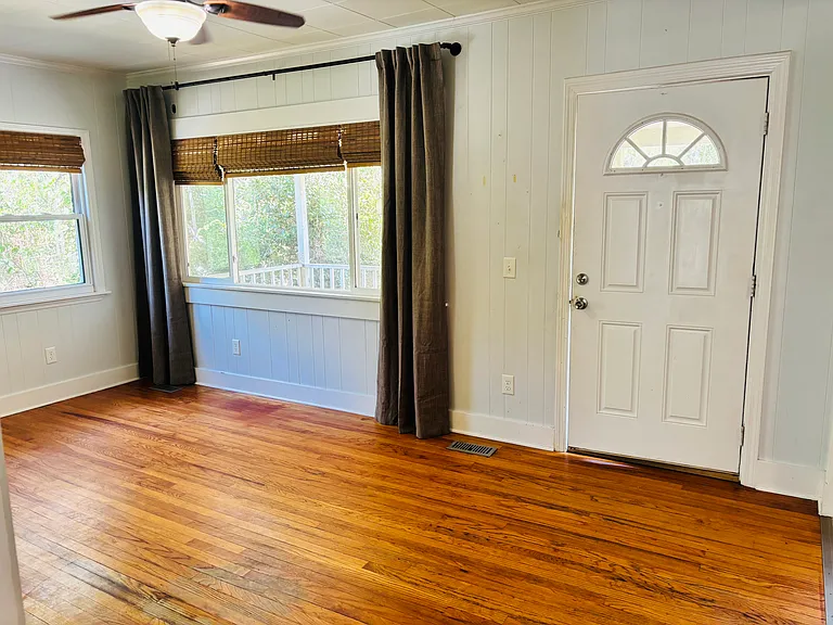 1470 Central Dr — Photo 22