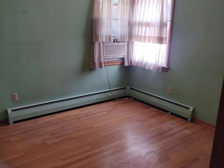 72 White Oak Ln — Photo 3