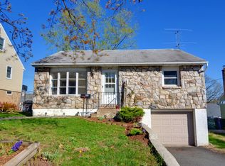 484 Spring St, Pottstown, PA 19464